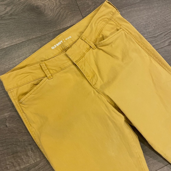 Old Navy Puxe Pants Size 2 Yellow Casual - Picture 3 of 6